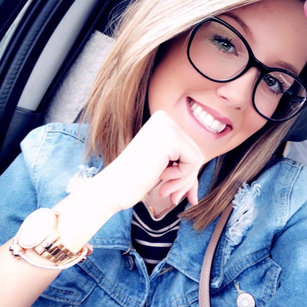 Meet your Posher, Kayla